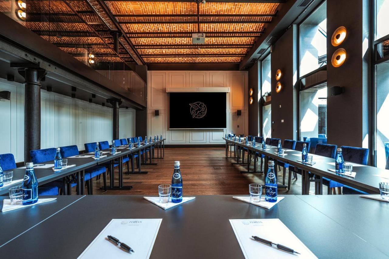 Hotel Ferreus Modern Art Deco 크라쿠프 외부 사진 The meeting room of the World Trade Center